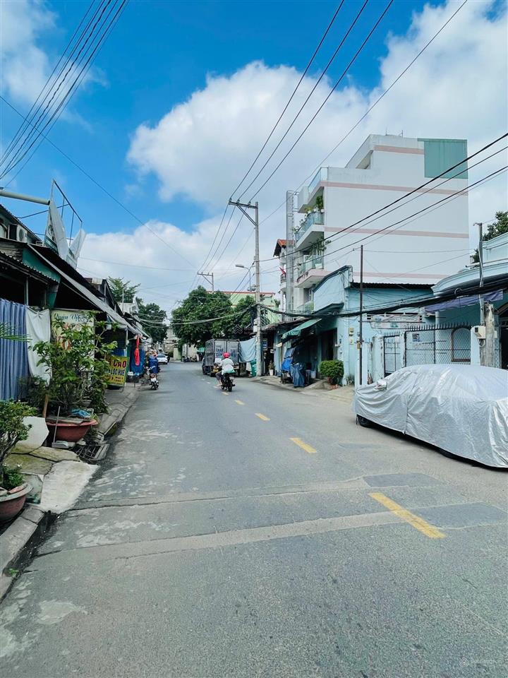 Mặt tiền gần hoàng diệu 2  xây dựng 6 tầng  87m2 vuông vức  giá 8,3 tỷ