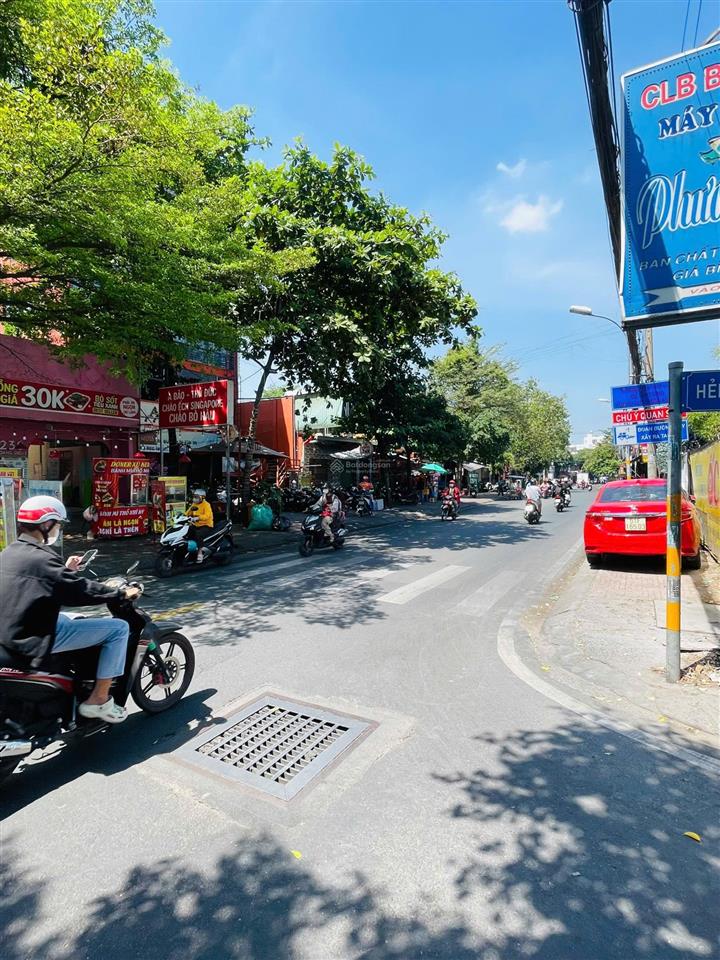 Nhà hoàng diệu 2 hẻm thông xe hơi  60m2 3pn 2wc  50m ra mt hoàng diệu 2 trung tâm thủ đức