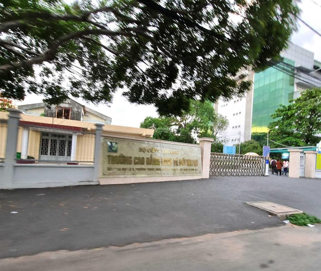90m2  ngang 5m  mặt tiền đường vỉa hè 12m, nhỉnh 6 tỷ  phước bình, q9