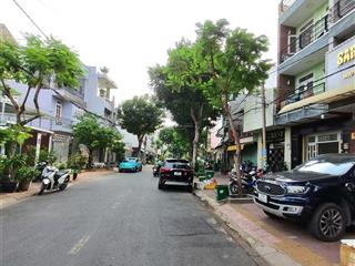 90m2  ngang 5m  mặt tiền đường vỉa hè 12m, nhỉnh 6 tỷ  phước bình, q9