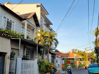 Bán lô góc 3 mặt tiền, 100m2, ngay vincom lê văn việt quận 9, ngang 6m bề thế