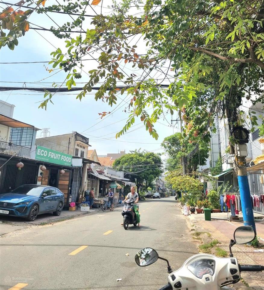 Mặt tiền, 107m2 ngang 5m hiếm, p. phước bình, di chuyển nhanh qua q1 q2