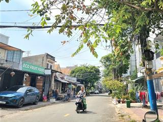 Mặt tiền vỉa hè ngang 5m hiếm, cn sổ 107m2,di chuyển nhanh qua q1 q2,bt,gấp bán trước tết