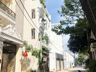 Lô đất giáp quận 2, mặt tiền, 75m2, xây hầm + 5 tầng, p. phú hữu quận 9