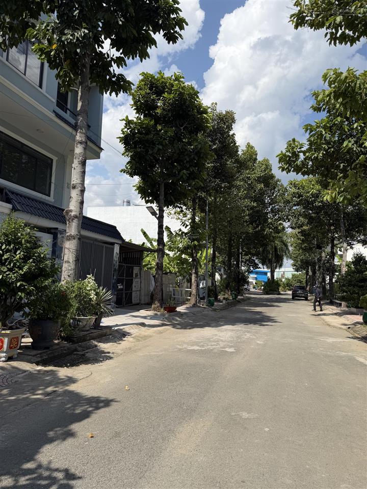 Khách mua lô kế liên phường này xây biệt thự quá đẹp, 100m2 nhỉnh 6 tỷ, tiện qua q1, q2, q7