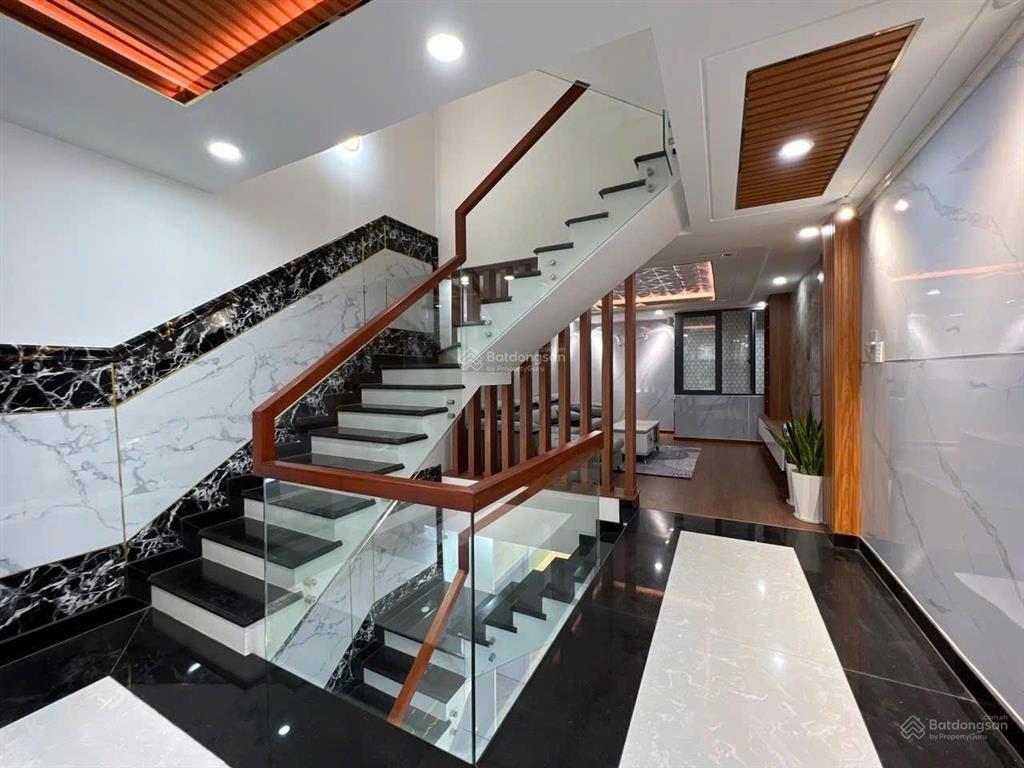 Siêu phẩm nhà mới 5 tầng hẻm cách trường chinh 50m, tân bình, tphcm, 68m2/8 tỷ (tl) full nội thất