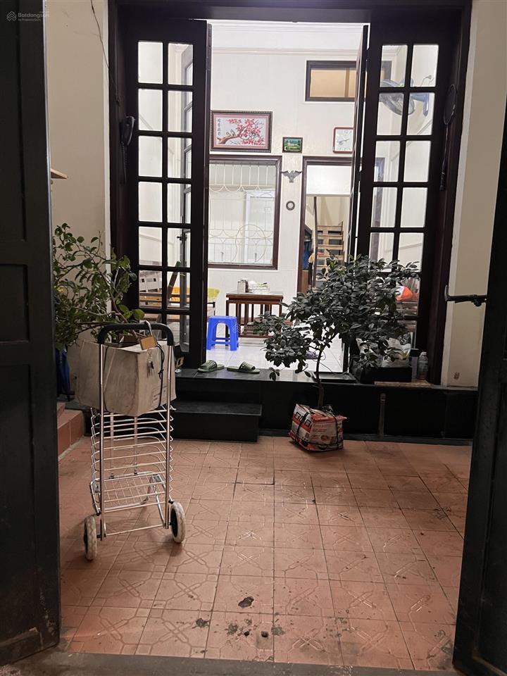 Chính chủ cho thuê nhà 41m², 3 tầng, 1 tum, full nội thất tại ngõ 336 đường láng, đống đa, hà nội