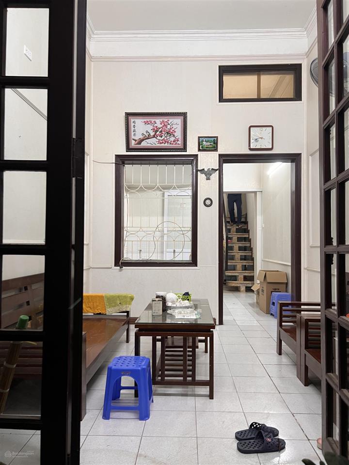 Chính chủ cho thuê nhà 41m², 3 tầng, 1 tum, full nội thất tại ngõ 336 đường láng, đống đa, hà nội