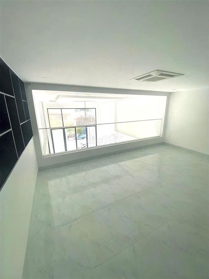HOT! Nhà Đặng Văn Ngữ P10 PN - Thang Máy - DTSD 540m² - 30 Triệu
