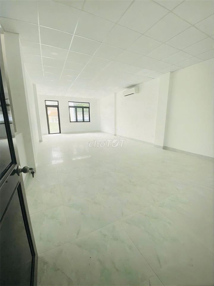 HOT! Nhà Đặng Văn Ngữ P10 PN - Thang Máy - DTSD 540m² - 30 Triệu