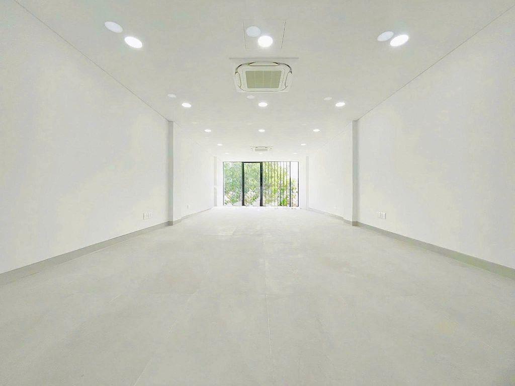 HOT! 48F Lam Sơn Bình Thạnh – Hầm, Thang Máy, Sàn Suốt, DTSD 500m²