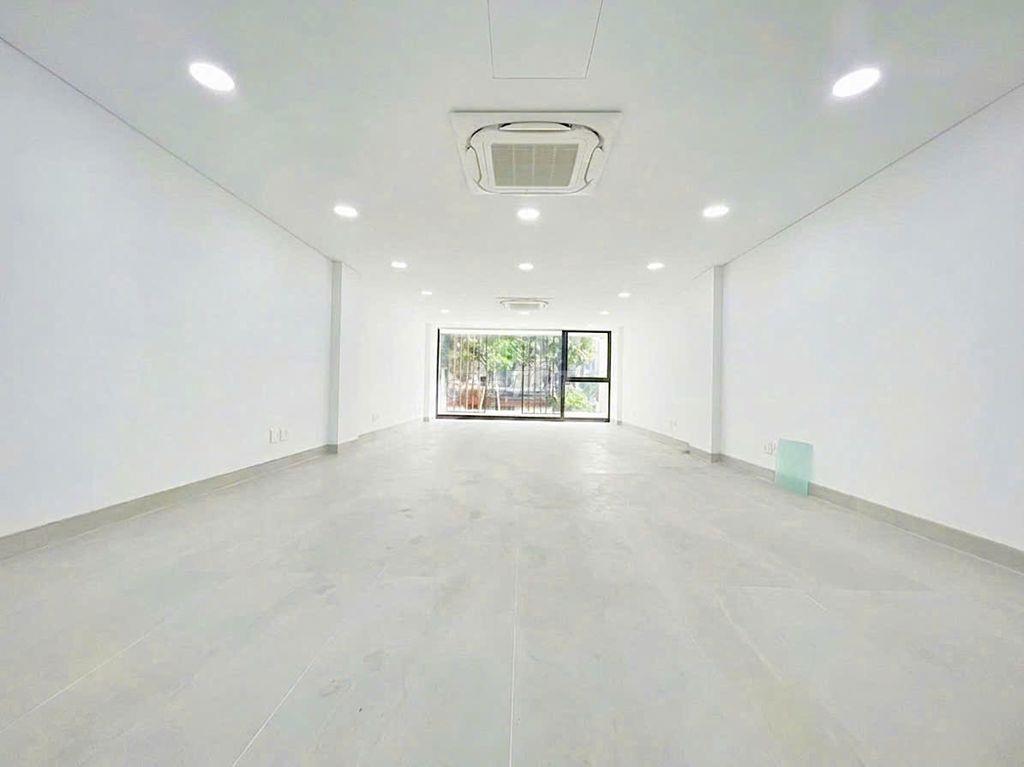 HOT! Căn Góc 491F Huỳnh Văn Bánh P13, 5x20m, Hầm 4L, 550m², Sàn Suốt