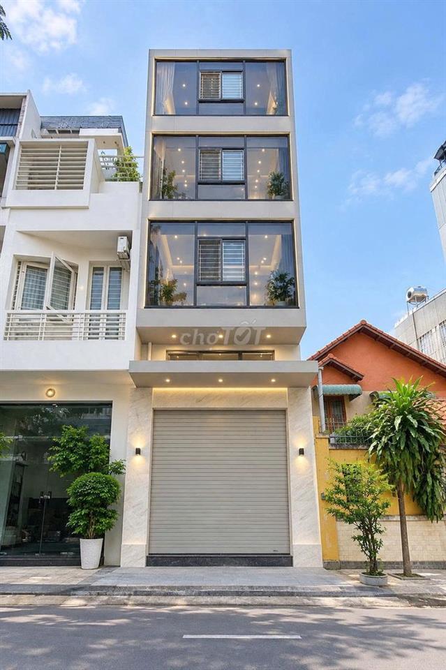 HOT! CHO THUÊ NGUYÊN CĂN 5 TẦNG HOA LAN  P.2 PN –DTSD 252M² – CHỈ 28TR