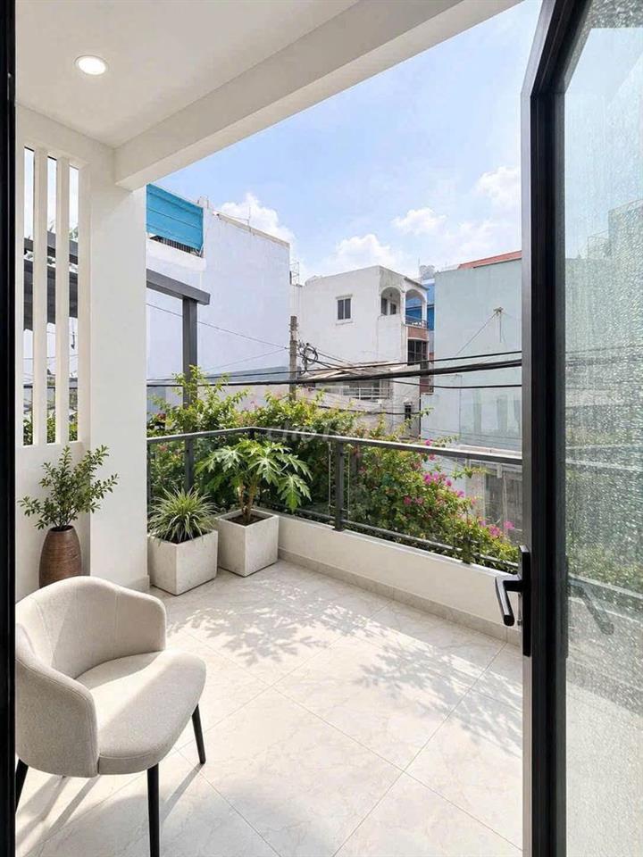 HOT! NHÀ ĐẸP LÊ VĂN SỸ – GÓC 2 MẶT TIỀN – 5m x25m DTSD 250m2 - Chỉ 2X