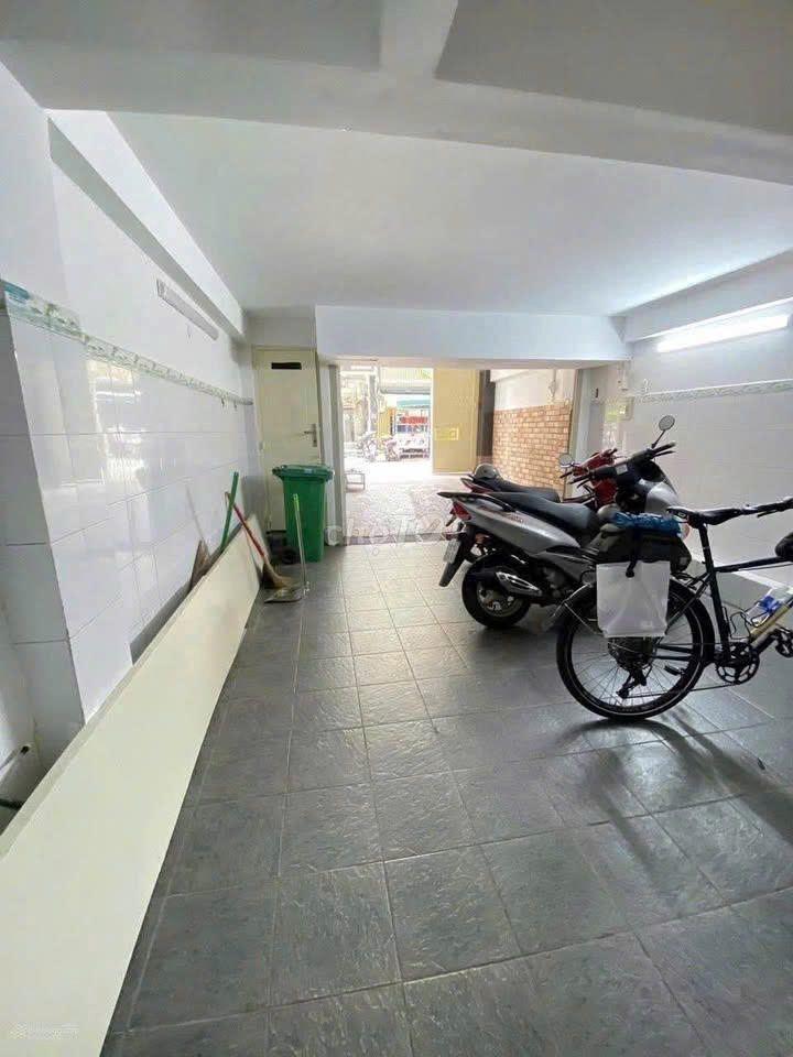 RẺ HIẾM NHÀ ĐẸP 5 TẦNG CÓ HẦM – GIÁ HIẾM NHẤT KHU CHỈ 33 TRIỆU/ THÁNG