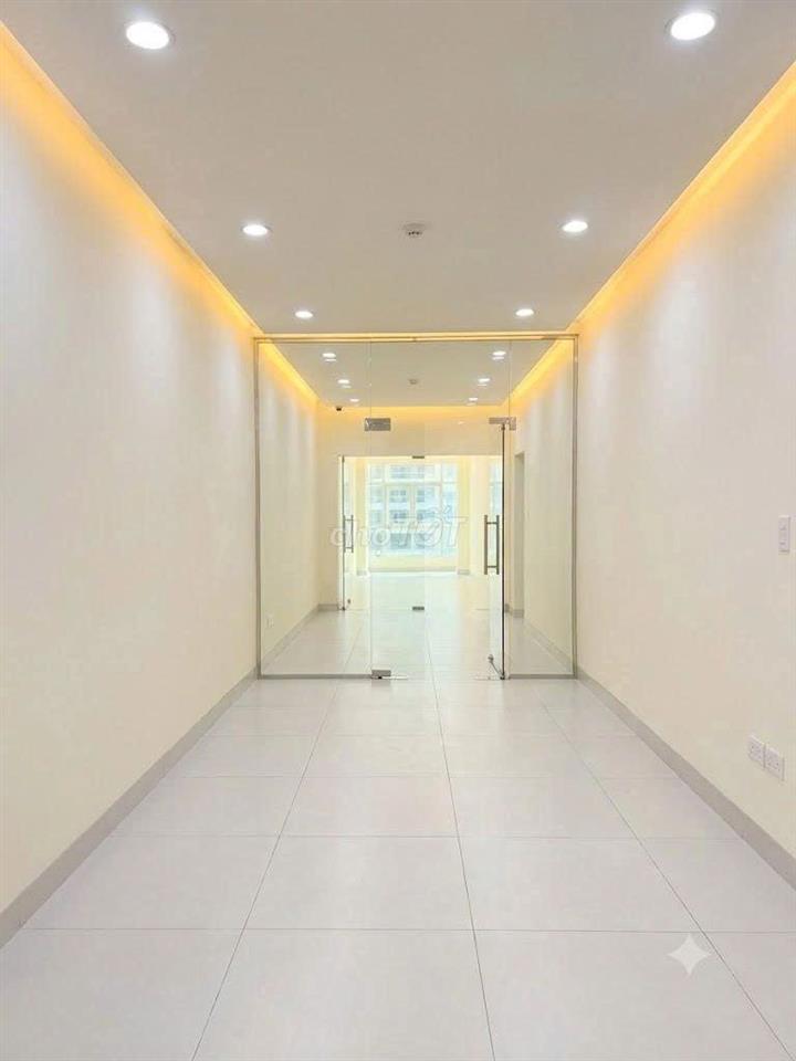 Cho thuê Nhà Mặt Tiền Huỳnh Văn Bánh Phú Nhuận 3 Tầng Thang Máy 25T