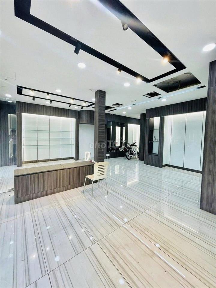 HOT! CHO THUÊ MẶT TIỀN  Phú Nhuận - Ngang 8m - 5 Tầng GIÁ CHỈ 28 Triệu