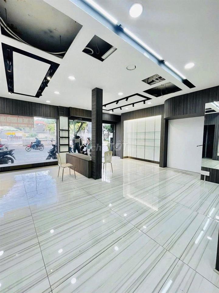 HOT! CHO THUÊ MẶT TIỀN  Phú Nhuận - Ngang 8m - 5 Tầng GIÁ CHỈ 28 Triệu