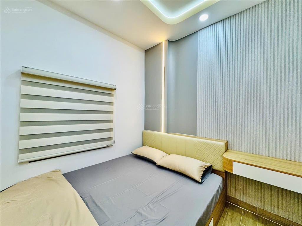 6,15tỷ! bán nhà 3 tầng mới đẹp hoàng hoa thám thích quảng đức, p5. ngay phan đăng lưu, bv hoàn mỹ.