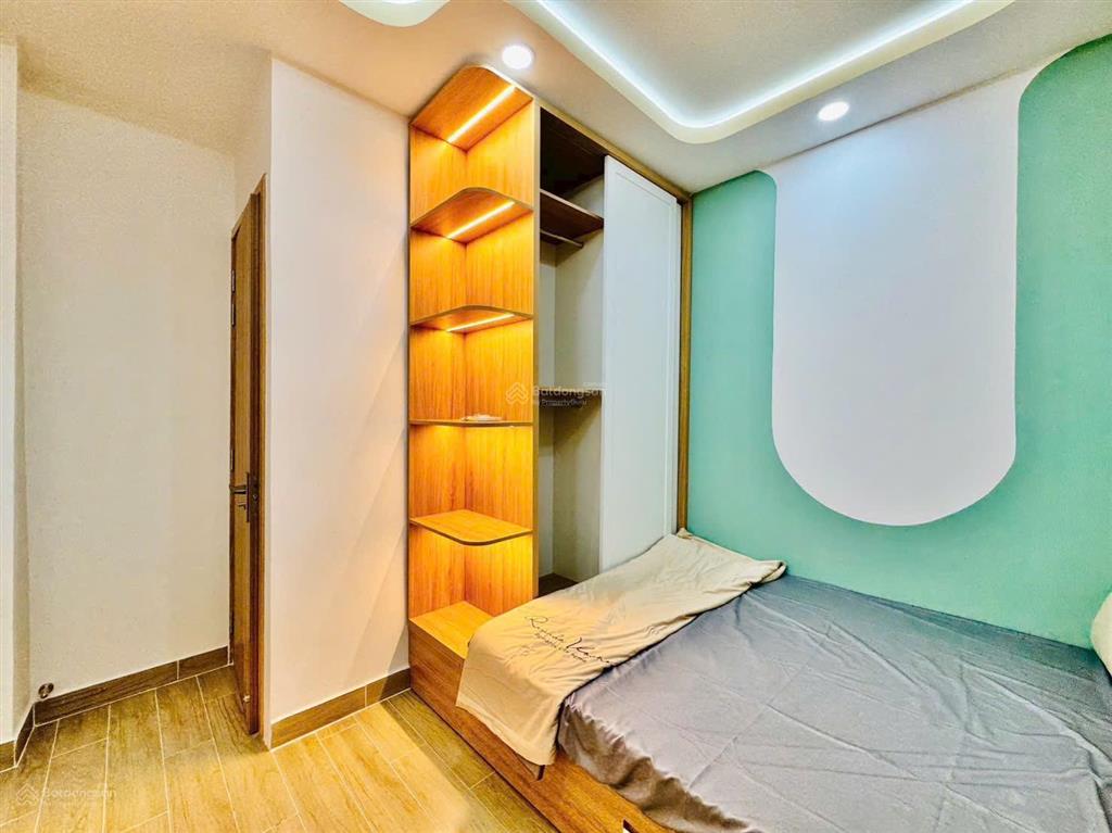6,15tỷ! bán nhà 3 tầng mới đẹp hoàng hoa thám thích quảng đức, p5. ngay phan đăng lưu, bv hoàn mỹ.