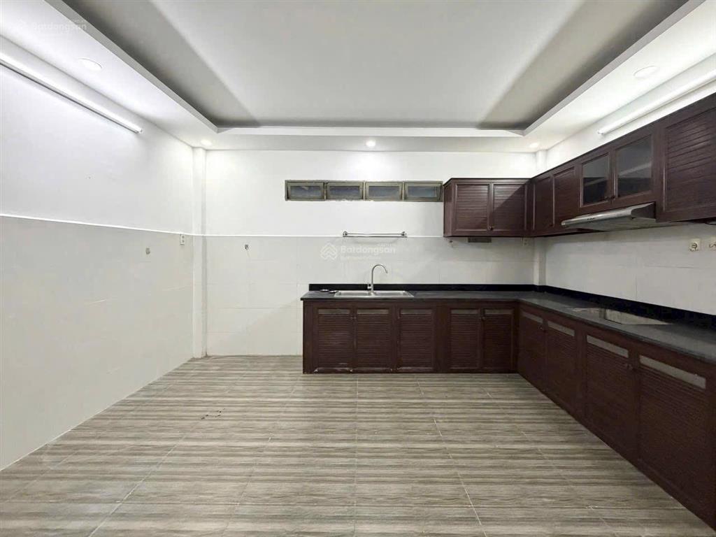 90m2! ngay ngã tư phú nhuận! bán nhà 2 tầng nguyễn kiệm, p9. sát sân bay, hoàng văn thụ,cv gia định