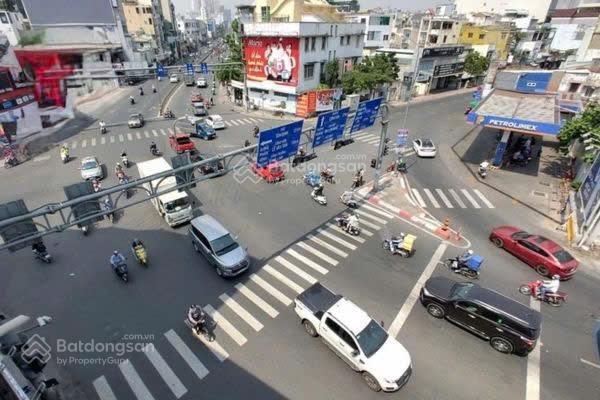 98m2! ngay ngã tư phú nhuận! bán nhà sát mặt tiền hoàng văn thụ, p15. giáp q1, phan xích long.
