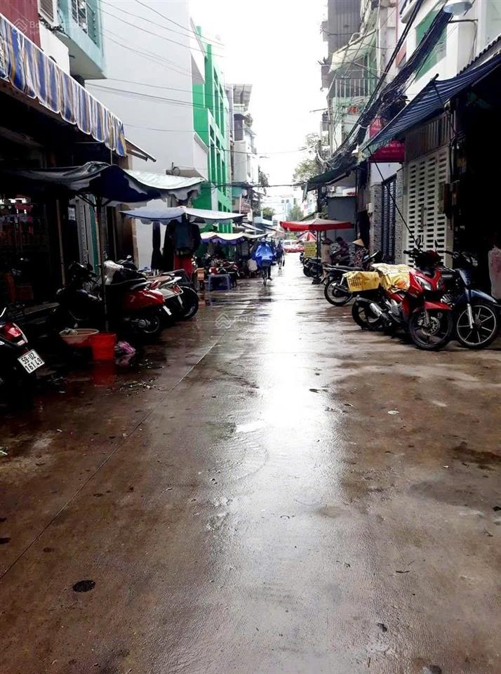 Chủ gấp bán hạ ngay 2 tỷ  lý thái tổ  quận 10  hẻm xe tải diện tích 105m2 (5.5m x 20m)