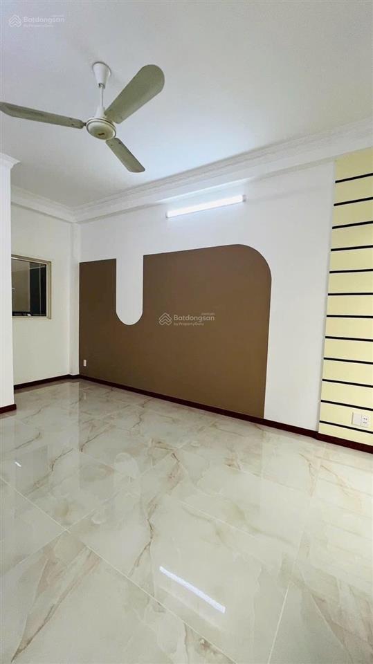 Hẻm xe tải tô hiến thành 63m 5 tầng 6pn nhà mới có khung thang máy