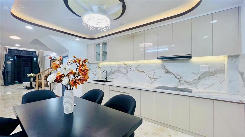 Bán nhà hẻm xe hơi quận 10 nhà mới 5 tầng btct 5pn full nội thất không dính tod