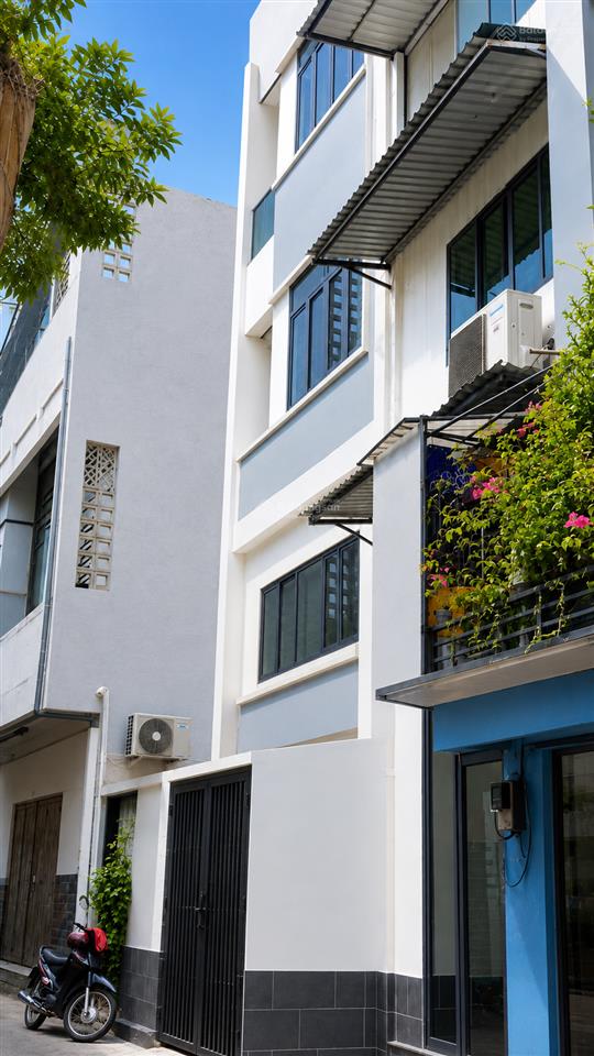 Bán nhà thiên phước, p.9 tân bình (4.4m x 11m) 5 tầng btct xe hơi đến cổng