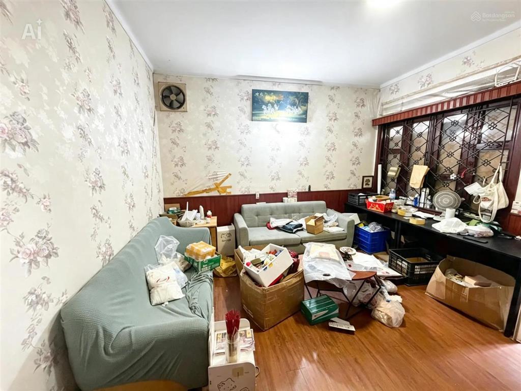 Trung tâm tân bình thông 373 lý thường kiệt lô góc  50m2 hẻm xe hơi thông