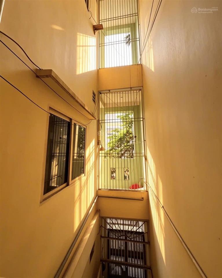 Nhà bán quận 10  gần 100m2  hẻm xe hơi rộng rãi  4 tầng