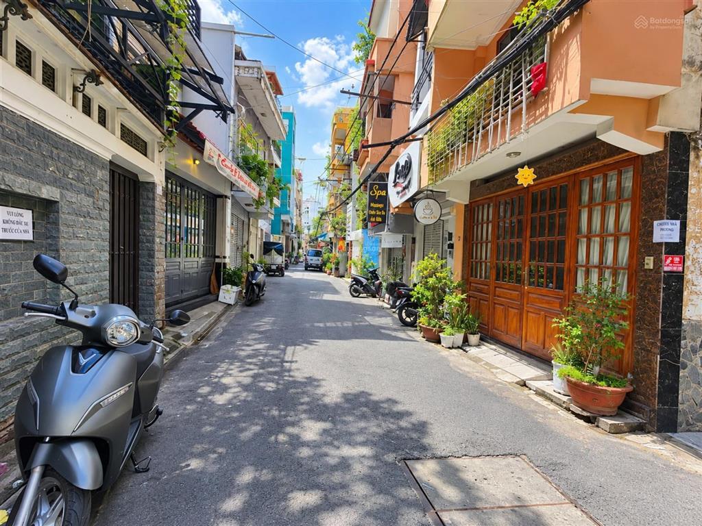 Lê văn sỹ  hẻm ô tô ngay cổng  giảm 1 tỷ  ngang rộng 5m