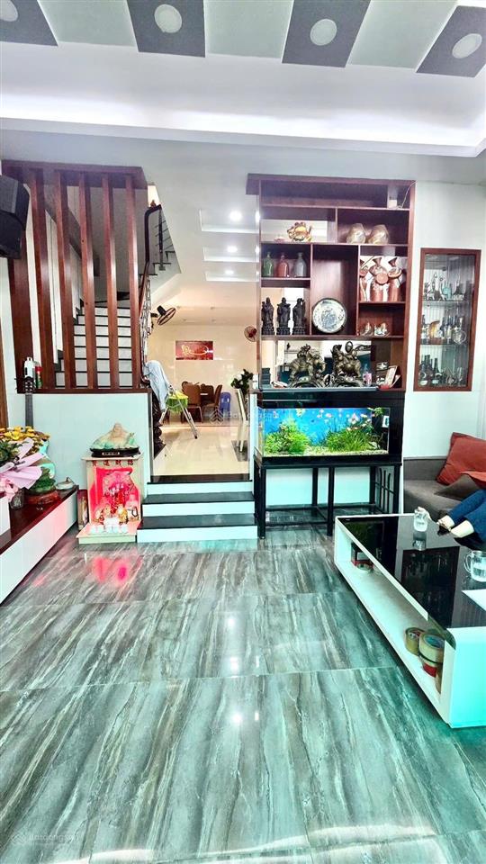 Giảm 1 tỷ nhà 3 tầng  lạc long quân  tân bình, 70m2, chỉ 8,2 tỷ
