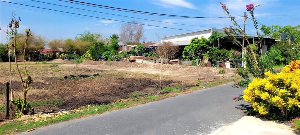 Đất đẹp phước thạnh 177m mặt tiền nguyễn thị quá, sổ hồng riêng nhỉnh 900 triệu