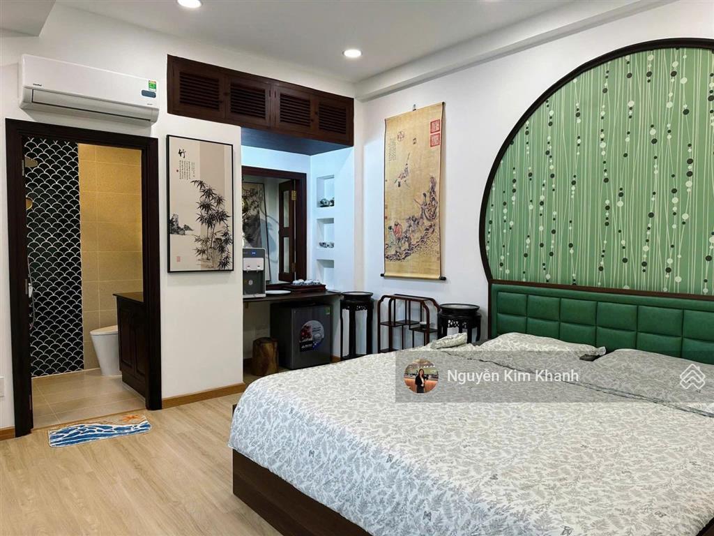 Hxh nguyễn văn trỗi  7m 5 tầng thang máy  8pn kiểu châu âu  dòng tiền 60tr/tháng