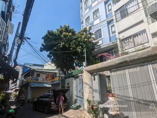 Bán nhà hxh nguyễn cửu vân  dt to 164m  hđt 90tr/tháng  có penhouse  ngang 6m xd 7 tầng