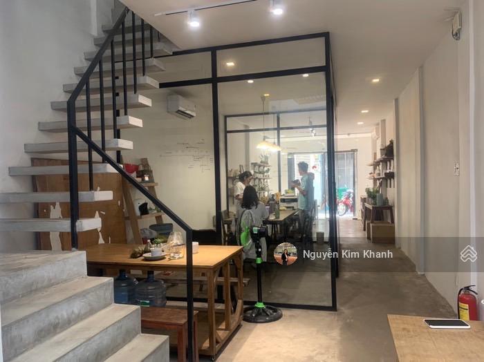 Bán nhà hxh quận 1  ngay ngã 6 phù đổng  62m  gpxd 5 tầng  cách mt lê thị riêng 10m