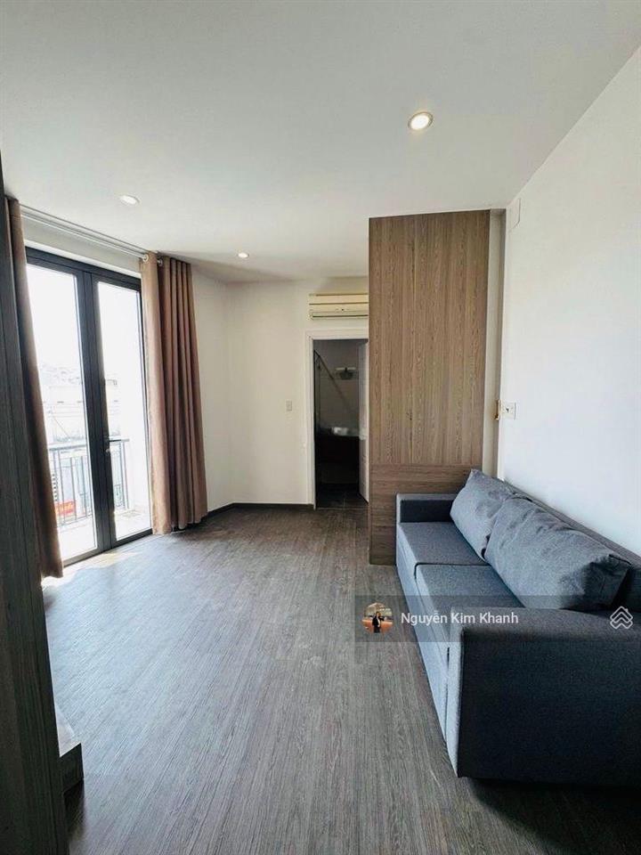 Hẻm xe tải sát mt cmt8  ngay tuyến metro số 2  81m 5 tầng có thang máy dòng tiền 60tr/tháng