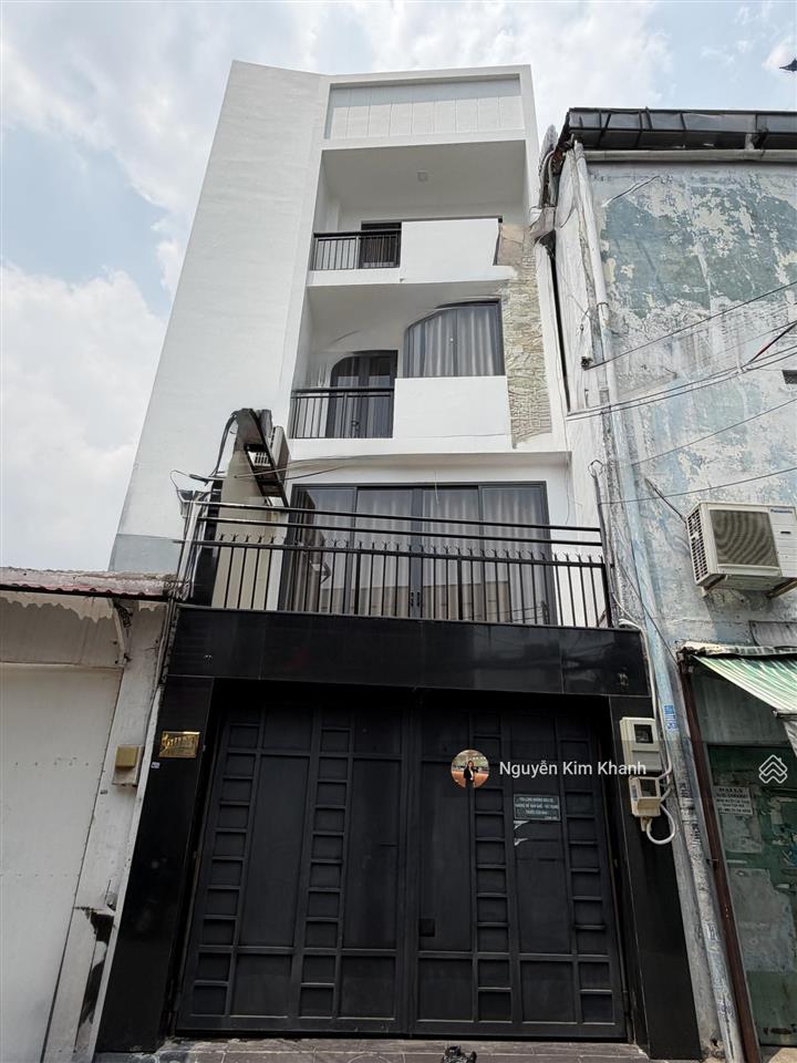 Hẻm xe tải sát mt cmt8  ngay tuyến metro số 2  81m 5 tầng có thang máy dòng tiền 60tr/tháng