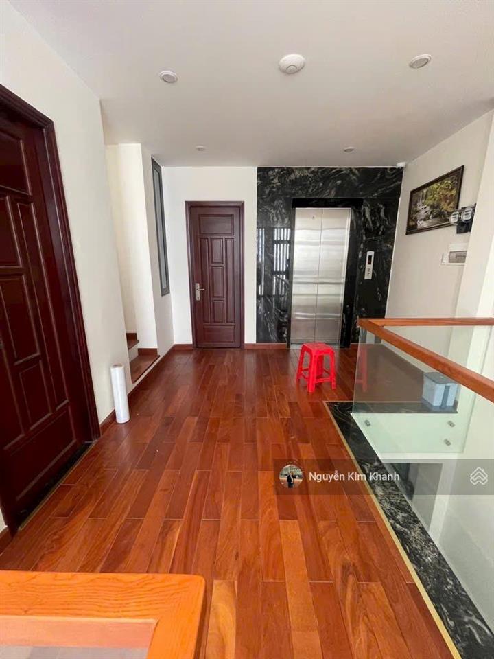 Nhà đẹp thang máy  hồ cá koi  hxh phú nhuận  84m2 5t  ngang 7.5m  nội thất gỗ đỏ cao cấp