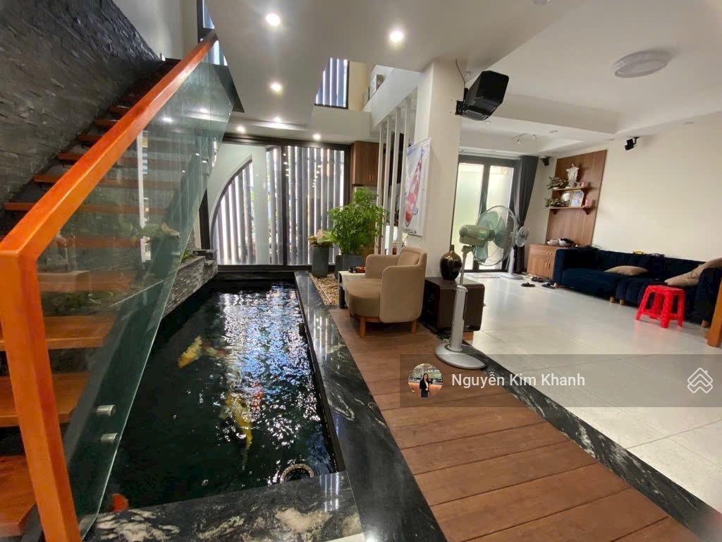 Nhà đẹp thang máy  hồ cá koi  hxh phú nhuận  84m2 5t  ngang 7.5m  nội thất gỗ đỏ cao cấp