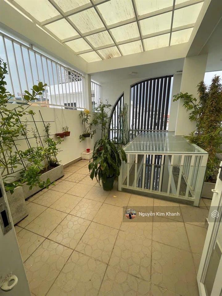 Nhà đẹp thang máy  hồ cá koi  hxh phú nhuận  84m2 5t  ngang 7.5m  nội thất gỗ đỏ cao cấp