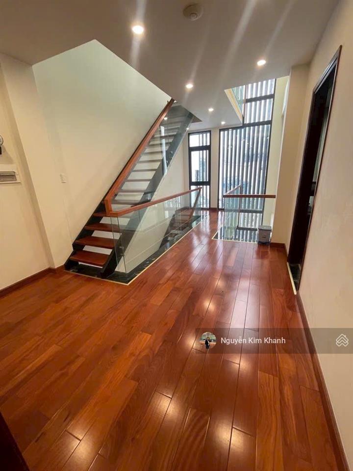 Nhà đẹp thang máy  hồ cá koi  hxh phú nhuận  84m2 5t  ngang 7.5m  nội thất gỗ đỏ cao cấp