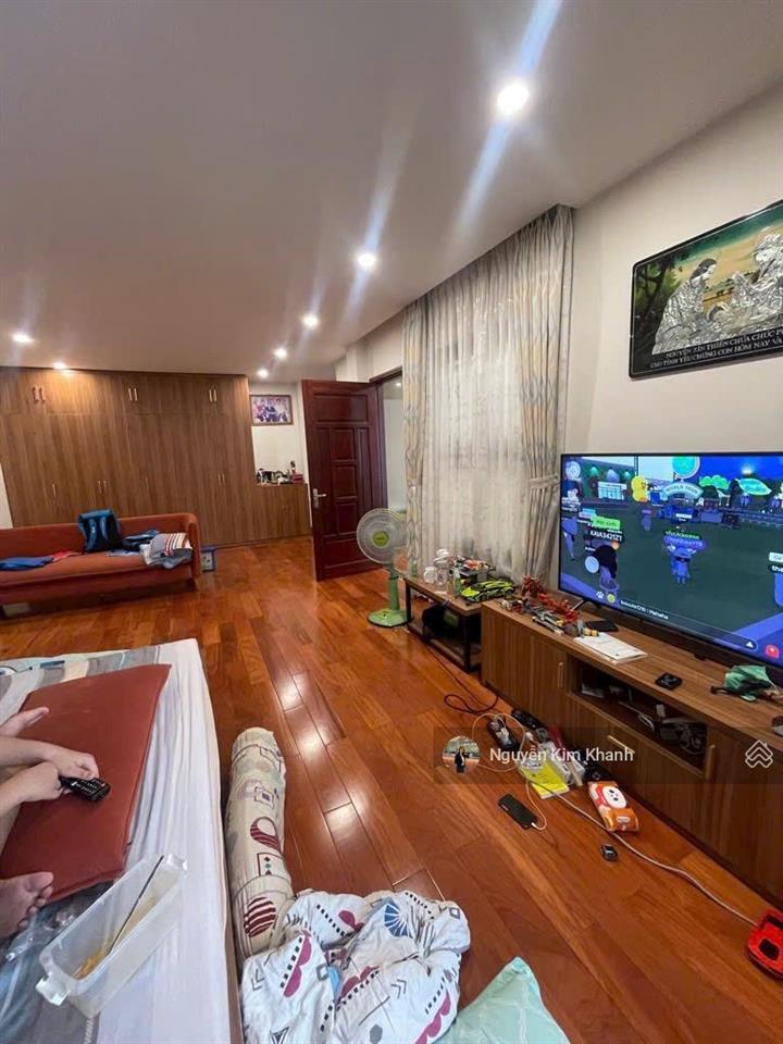 Nhà đẹp thang máy  hồ cá koi  hxh phú nhuận  84m2 5t  ngang 7.5m  nội thất gỗ đỏ cao cấp
