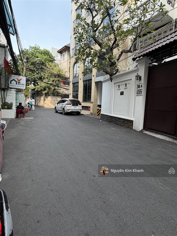 Khu vip sát hxh nguyễn văn trỗi  70m 6 tầng  ngang 7m  12pn wc riêng  phù hợp làm chdv cao cấp