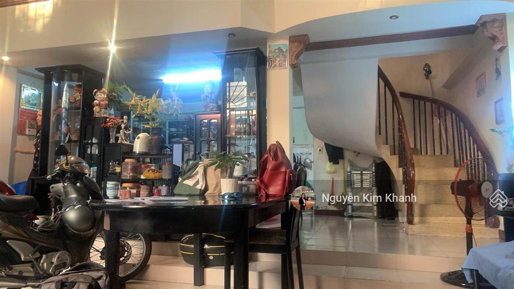 Mặt tiền khu building phú nhuận  ngang 6m  4 tầng  tuyến đường huyết mạch q1 đi sân bay tsn