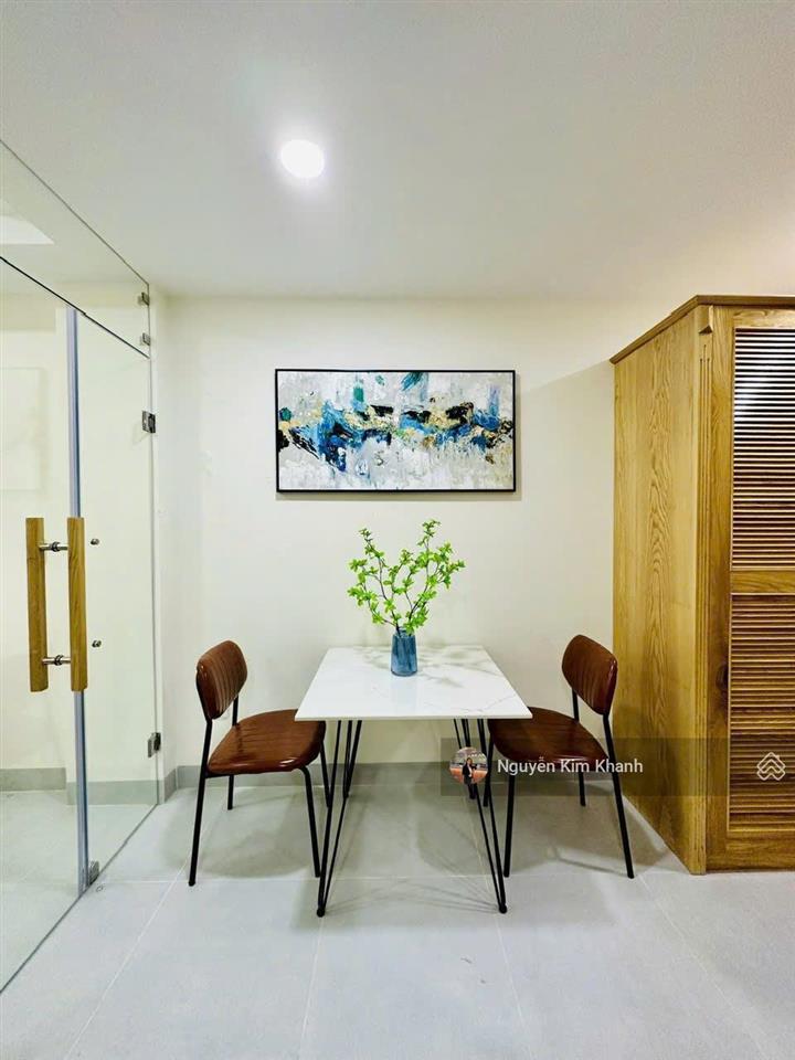 Dòng tiền 90tr/tháng  hxh tránh nhau q1  100m 6 tầng thang máy  khu văn phòng cao cấp