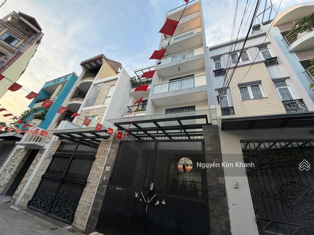 Dòng tiền 90tr/tháng  hxh tránh nhau q1  100m 6 tầng thang máy  khu văn phòng cao cấp