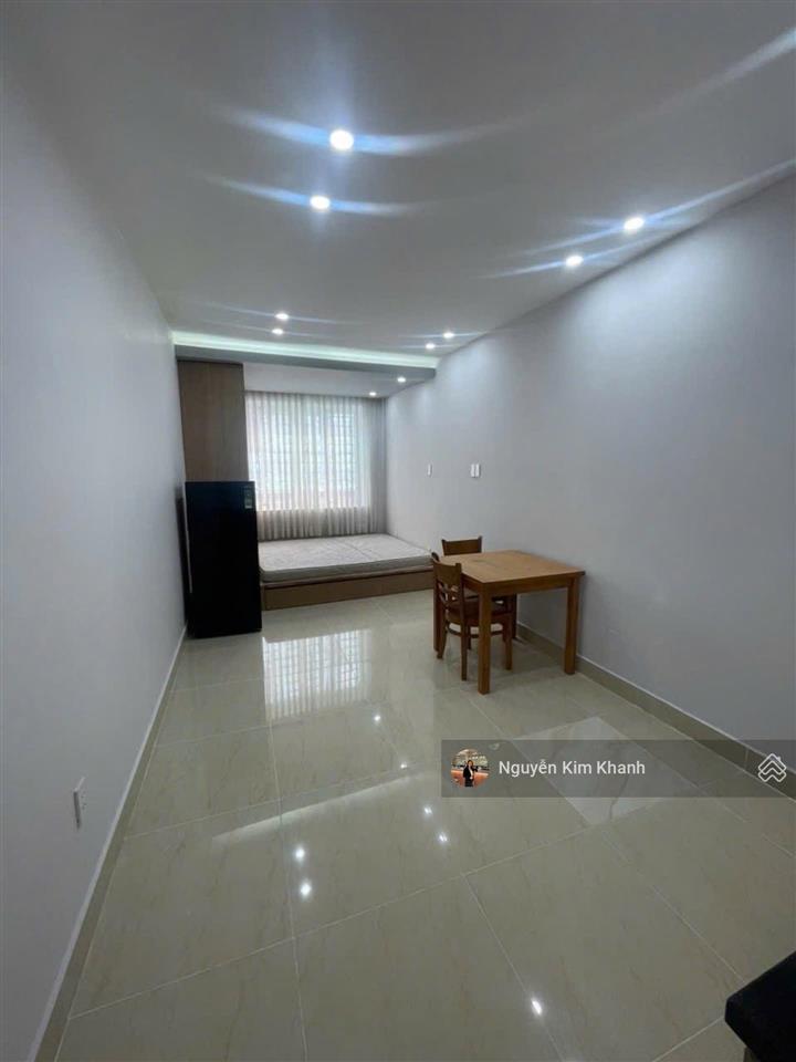 Hxh gần chợ bến thành  kế bánh mì huynh hoa  76m 4 tầng  7pn tiện kd chdv  khu phố tây q1